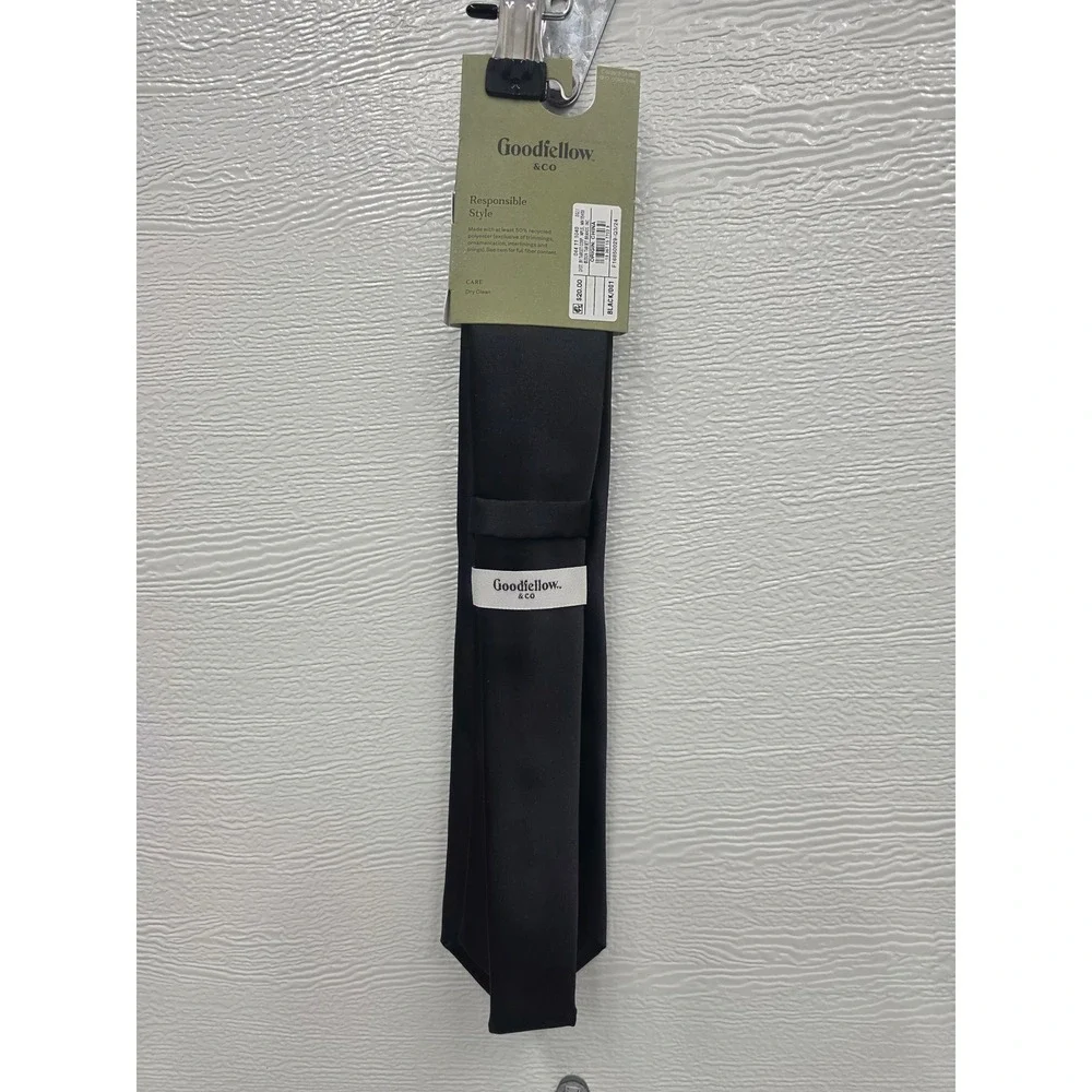 Goodfellow & Co Mens Solid Black Necktie Responsible Style Recycled Polyester